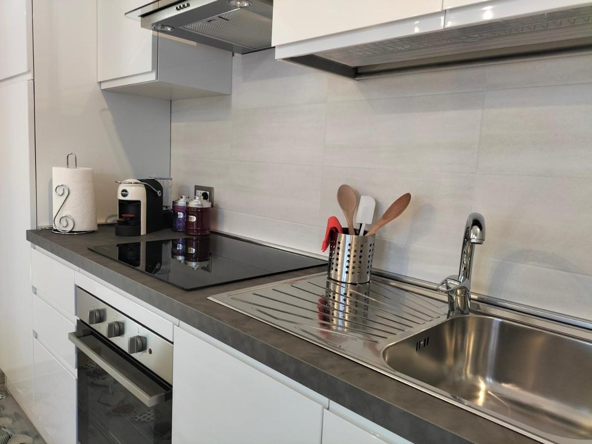 Casa Nax Apartment Terni Bagian luar foto